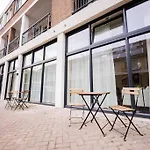 Delightful 2 Bedroom Serviced Apartment 54M2 -Mst40D-