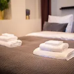 Delightful 2 Bedroom Serviced Apartment 54M2 -Mst40D-