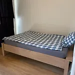 Lovely 1 Private Bedroom With Garden View