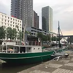 Boathotel Rotterdam Wilhelmina