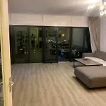 Stunning View Apt Free Parking