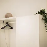 Lombardkade 2Br Apartments