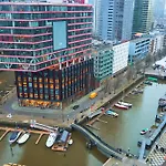 De Coaster & Aquarium Ponton