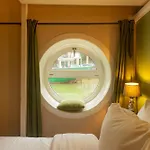 Floats By H2Otel Rotterdam