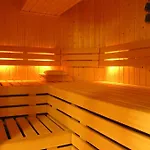 Guesthouse met Sauna en gratis Parkeren