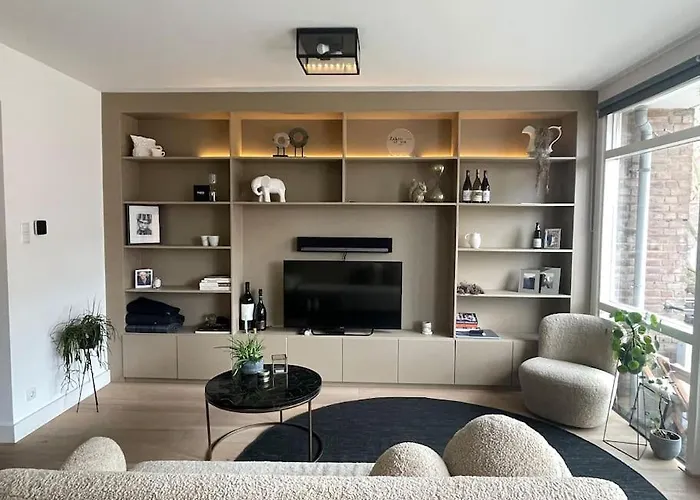 Stylish Apartment @ City Centre