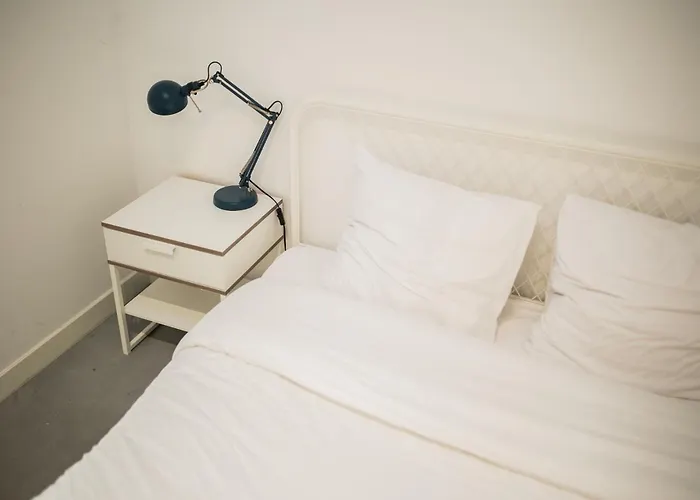 Lombardkade 2Br Apartments