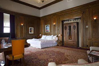 New York Hotel 4*