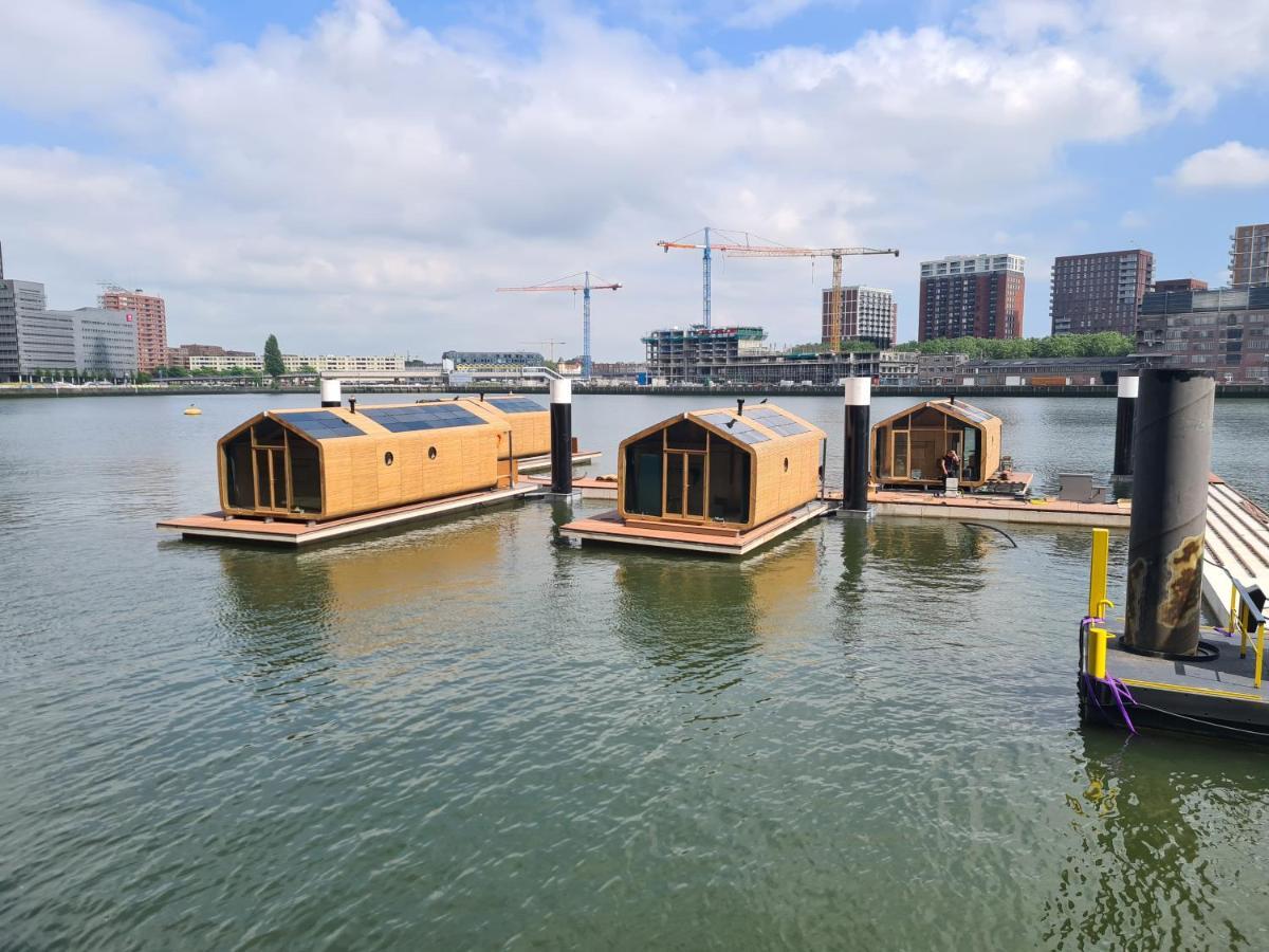 Vakantiehuis Wikkelboat Nr1 At Floating Rijnhaven