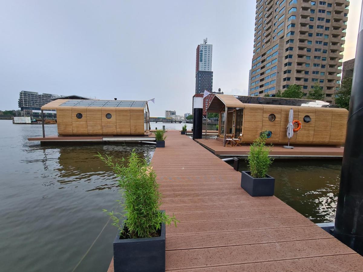 Wikkelboat Nr5 At Floating Rijnhaven *