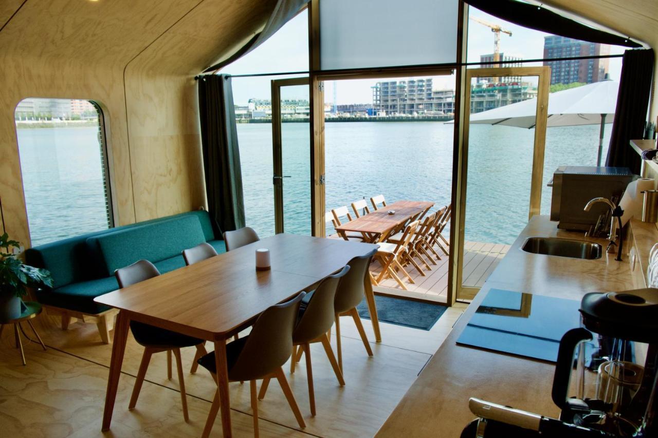 Wikkelboat Nr5 At Floating Rijnhaven * Rotterdam