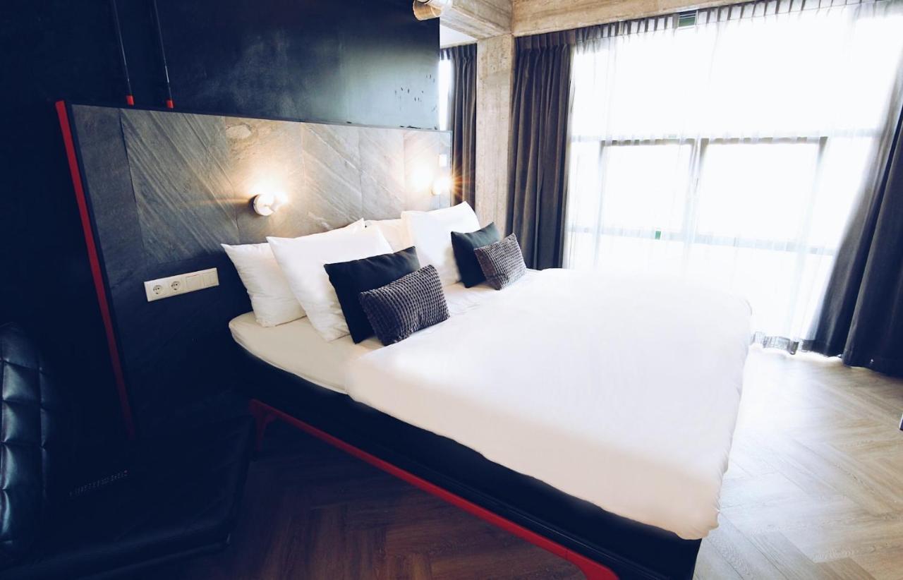 Bed, Bites & Business Hotel