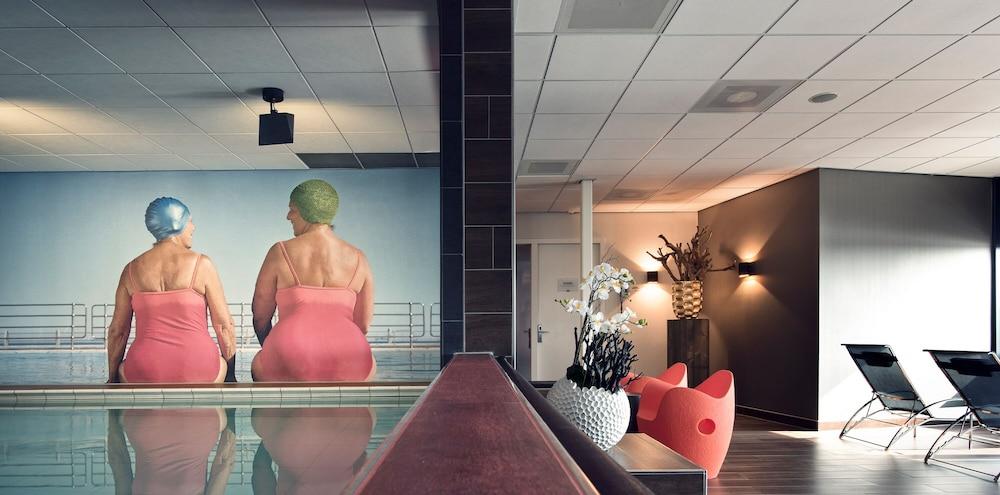 Mainport Design Hotel 5*