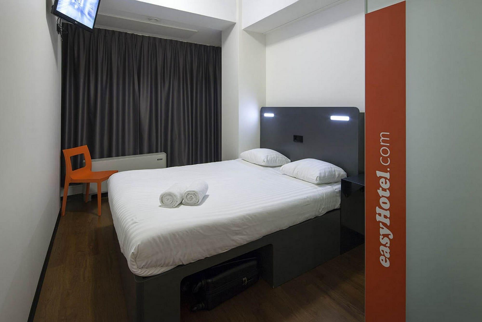 Hotel Easyhotel Centre 2*
