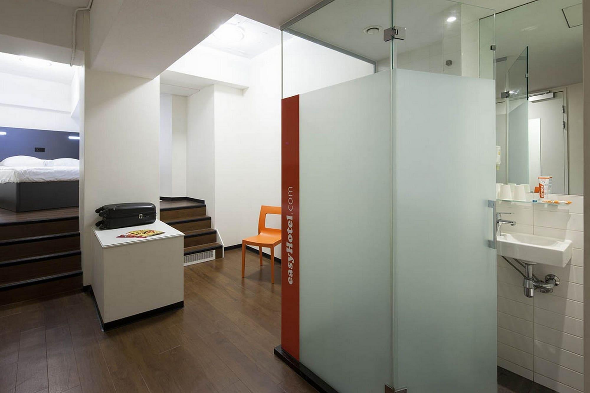 Hotel Easyhotel Centre 2*