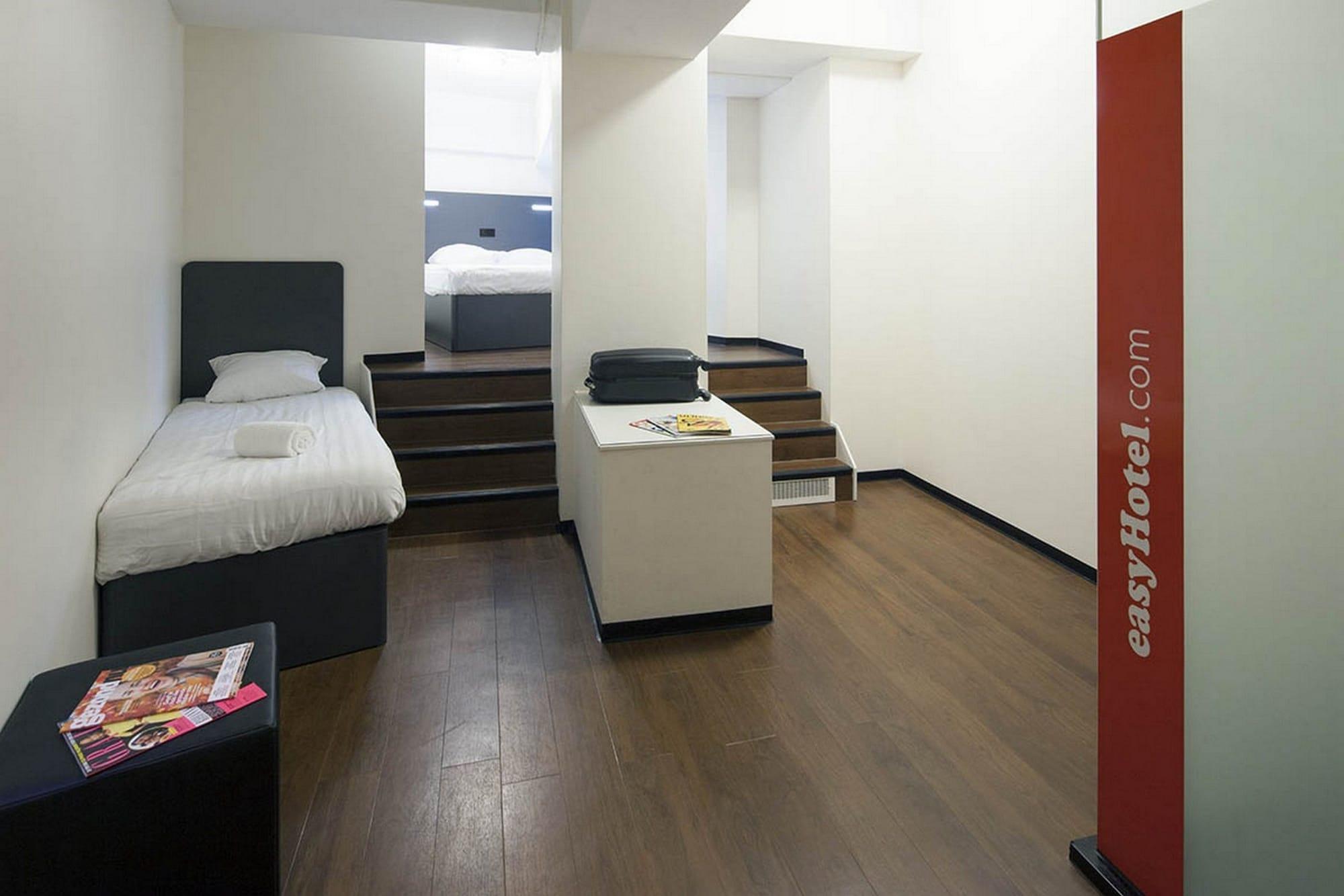 Easyhotel Centre Hotel