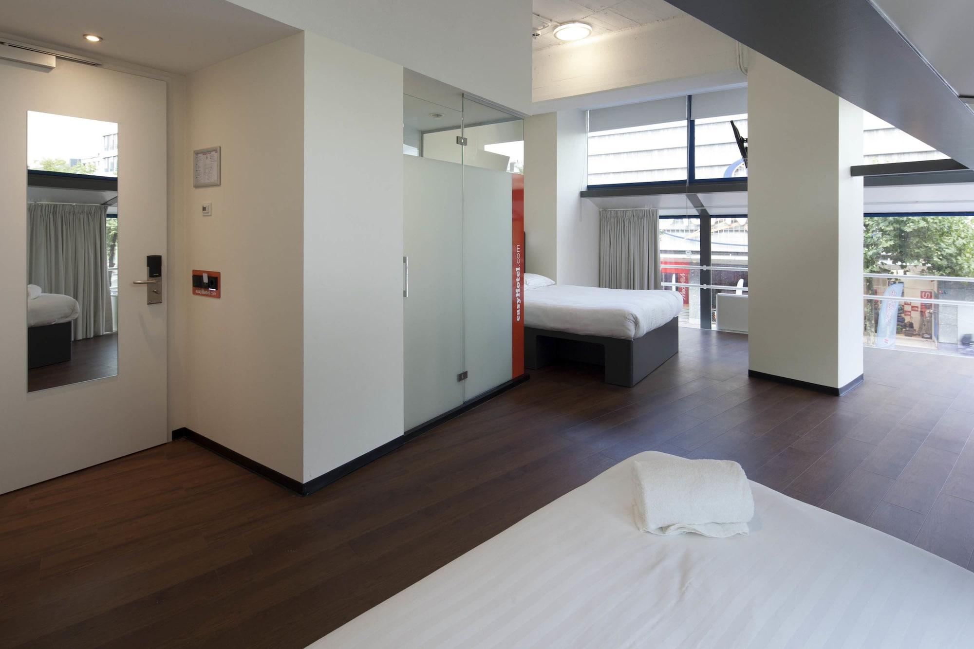 Hotel Easyhotel Centre 2*