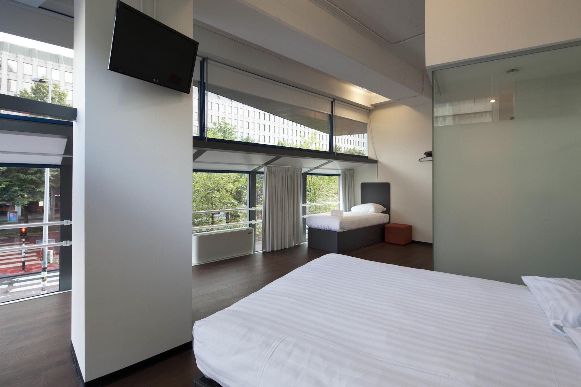 Easyhotel Centre Hotel 2*