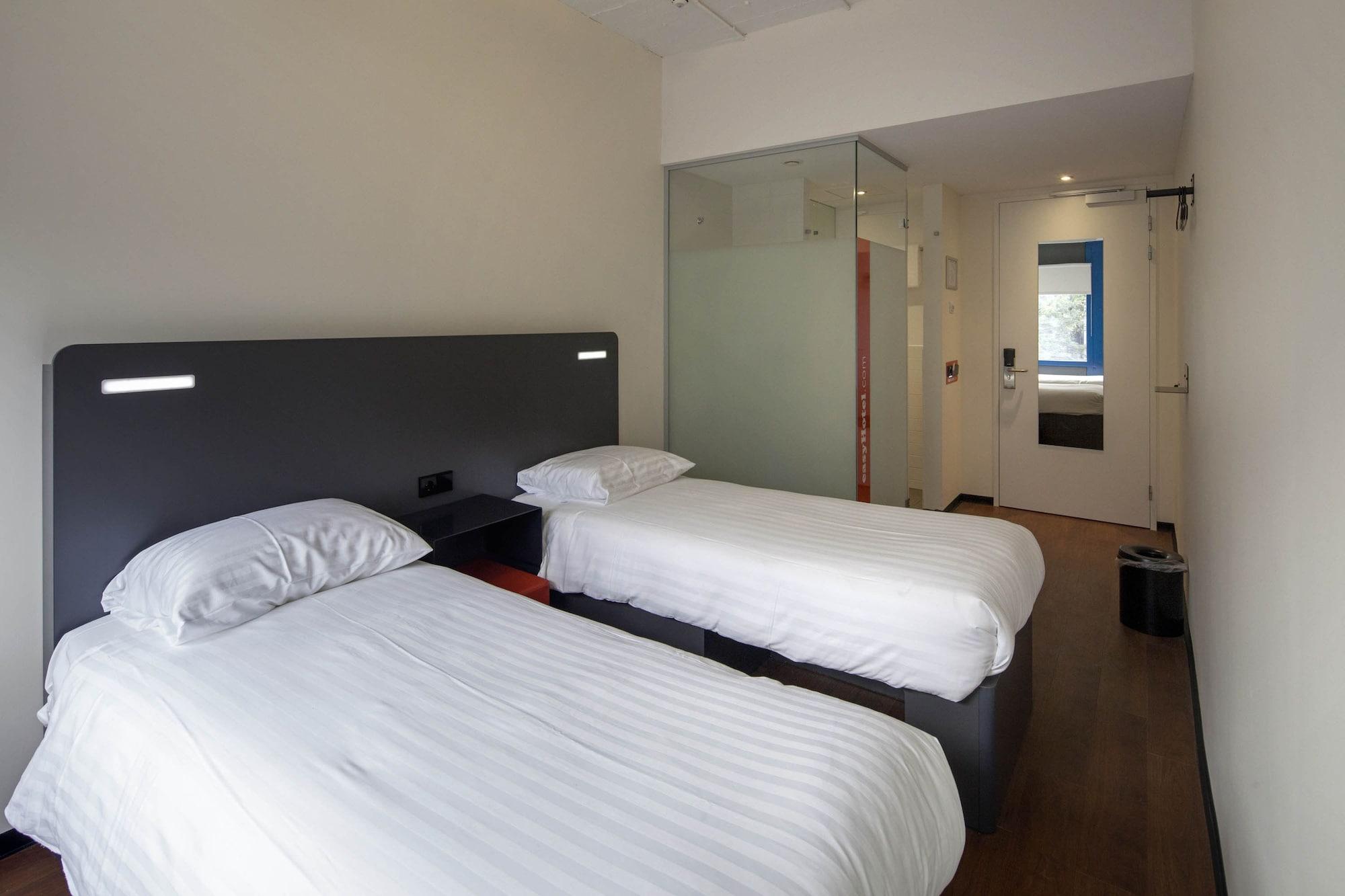 Easyhotel Centre