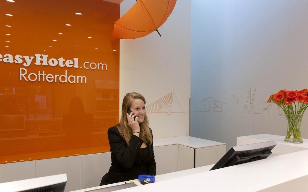 Easyhotel Centre 2*