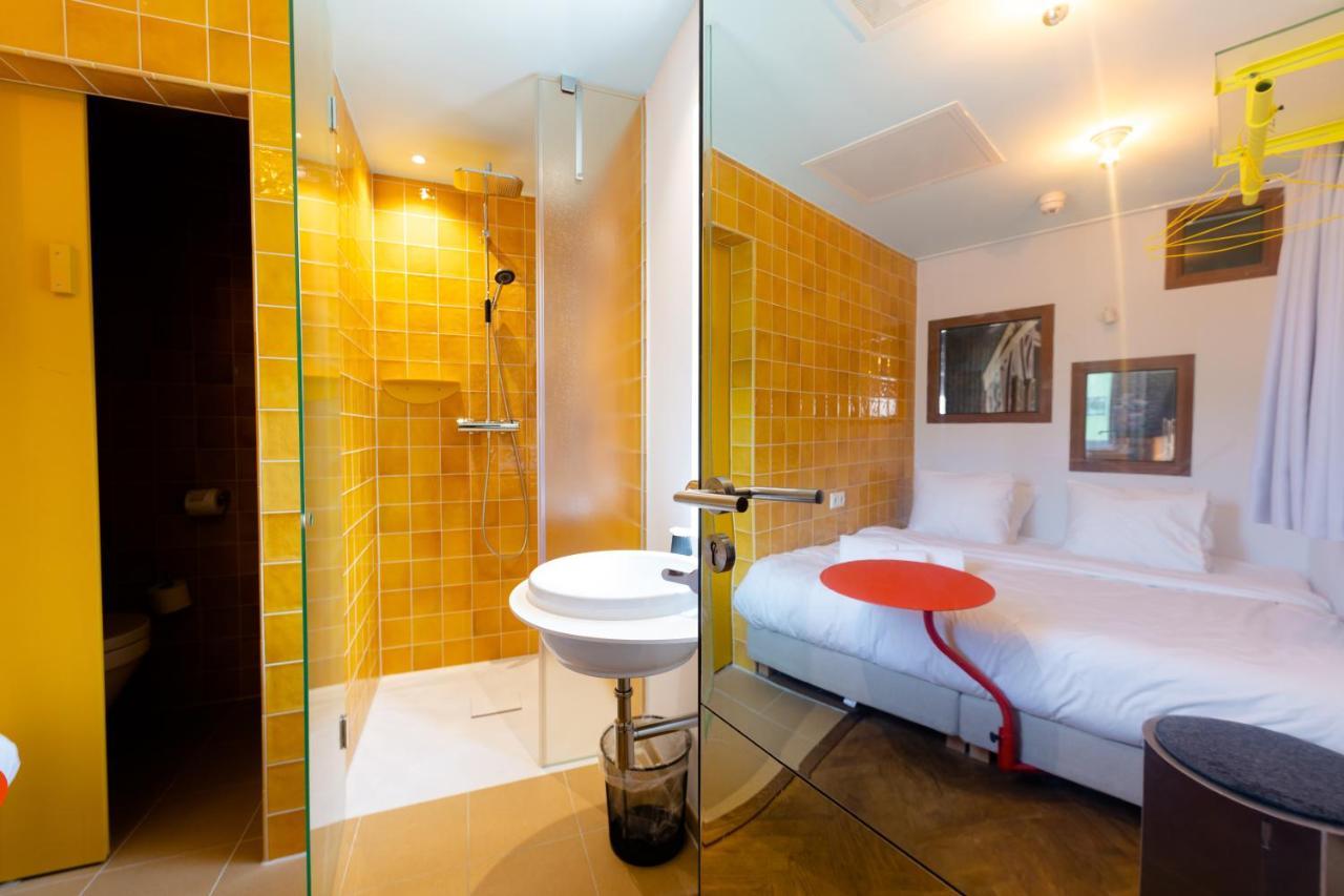 Not Hotel