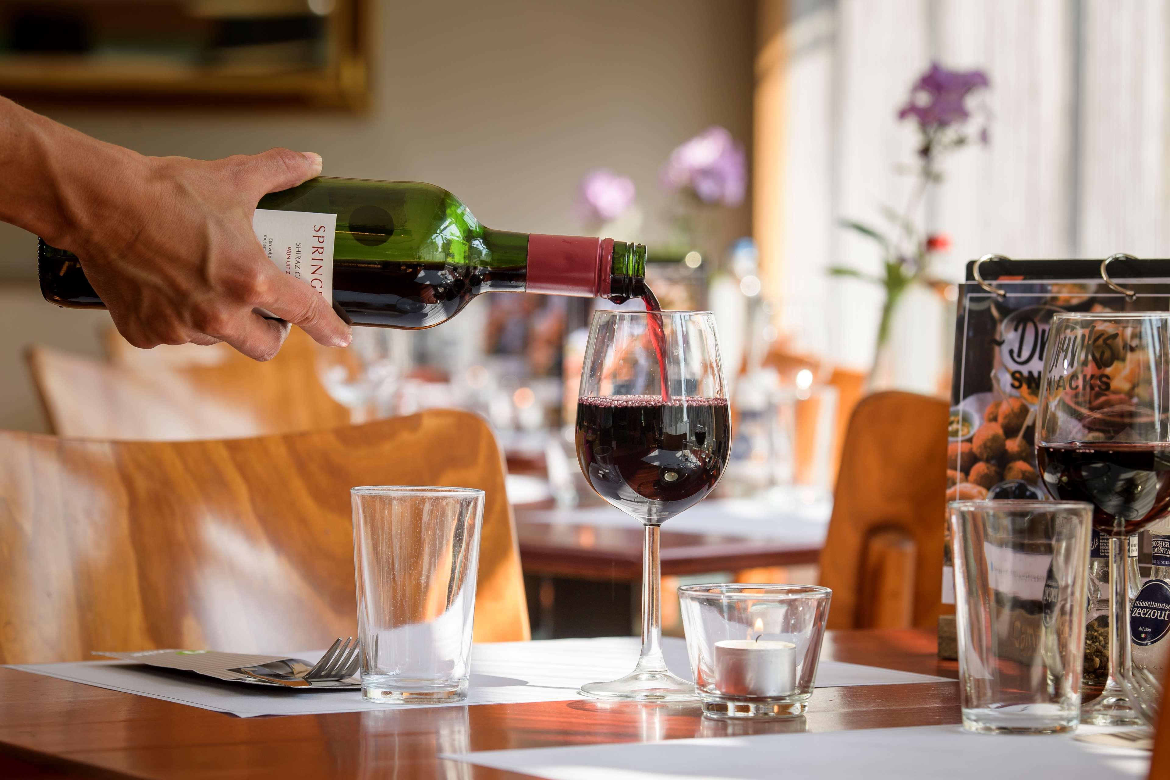 Hotel Campanile & Restaurant Oost 3*