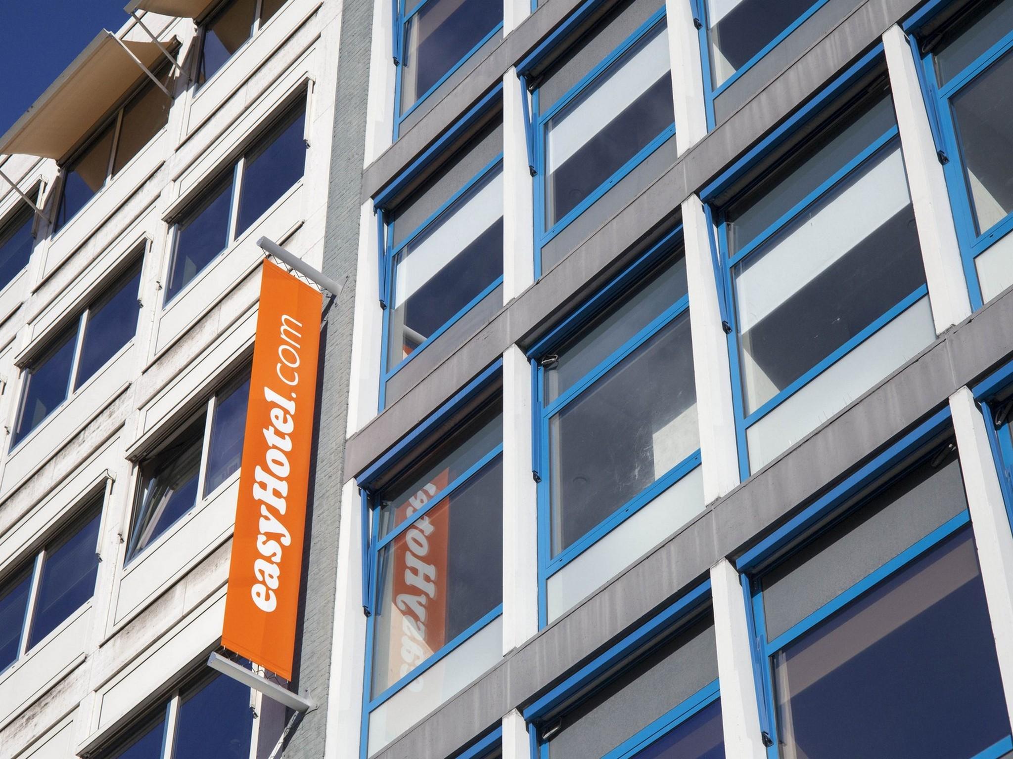 Easyhotel Centre Hotel
