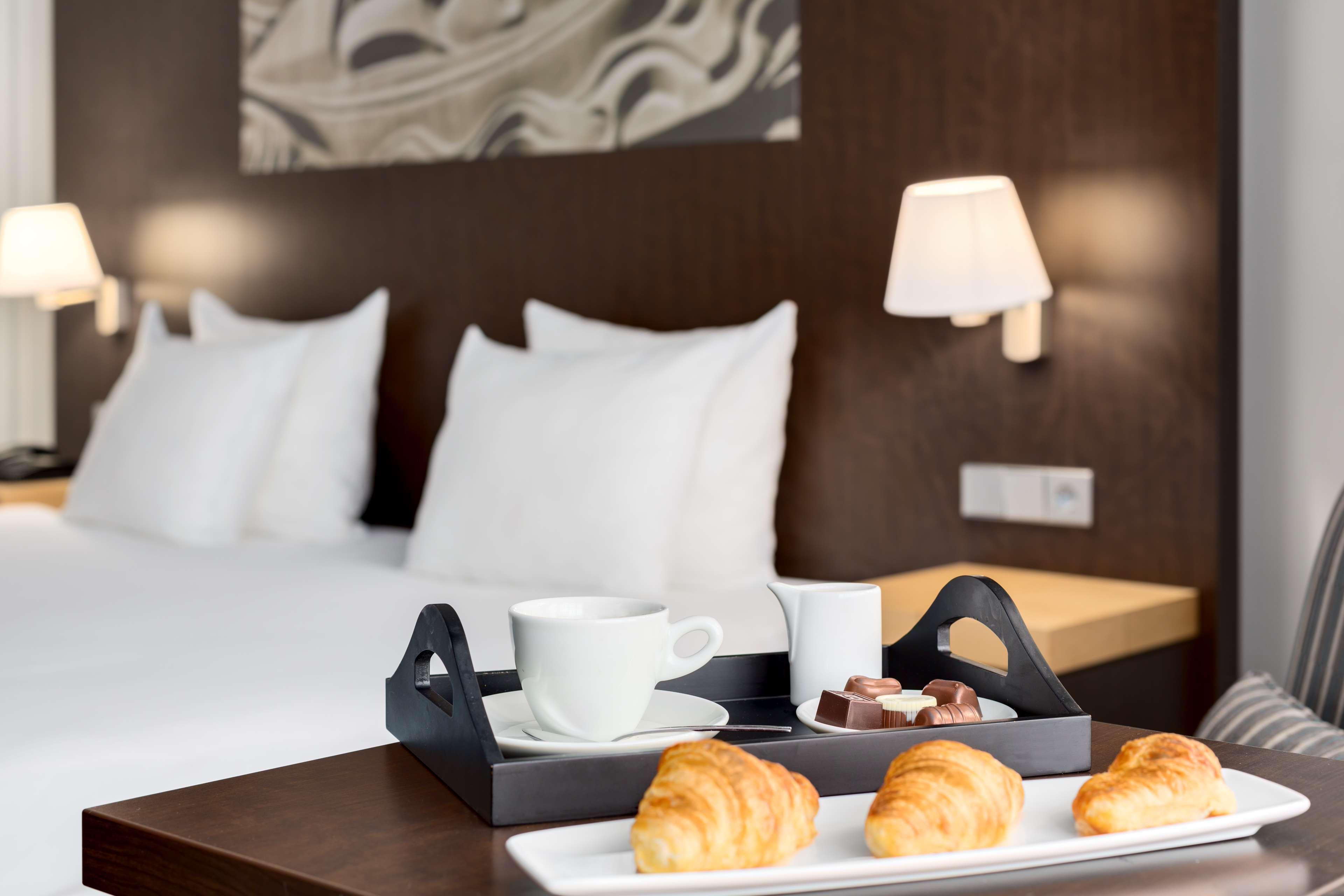 Nh Atlanta Hotel