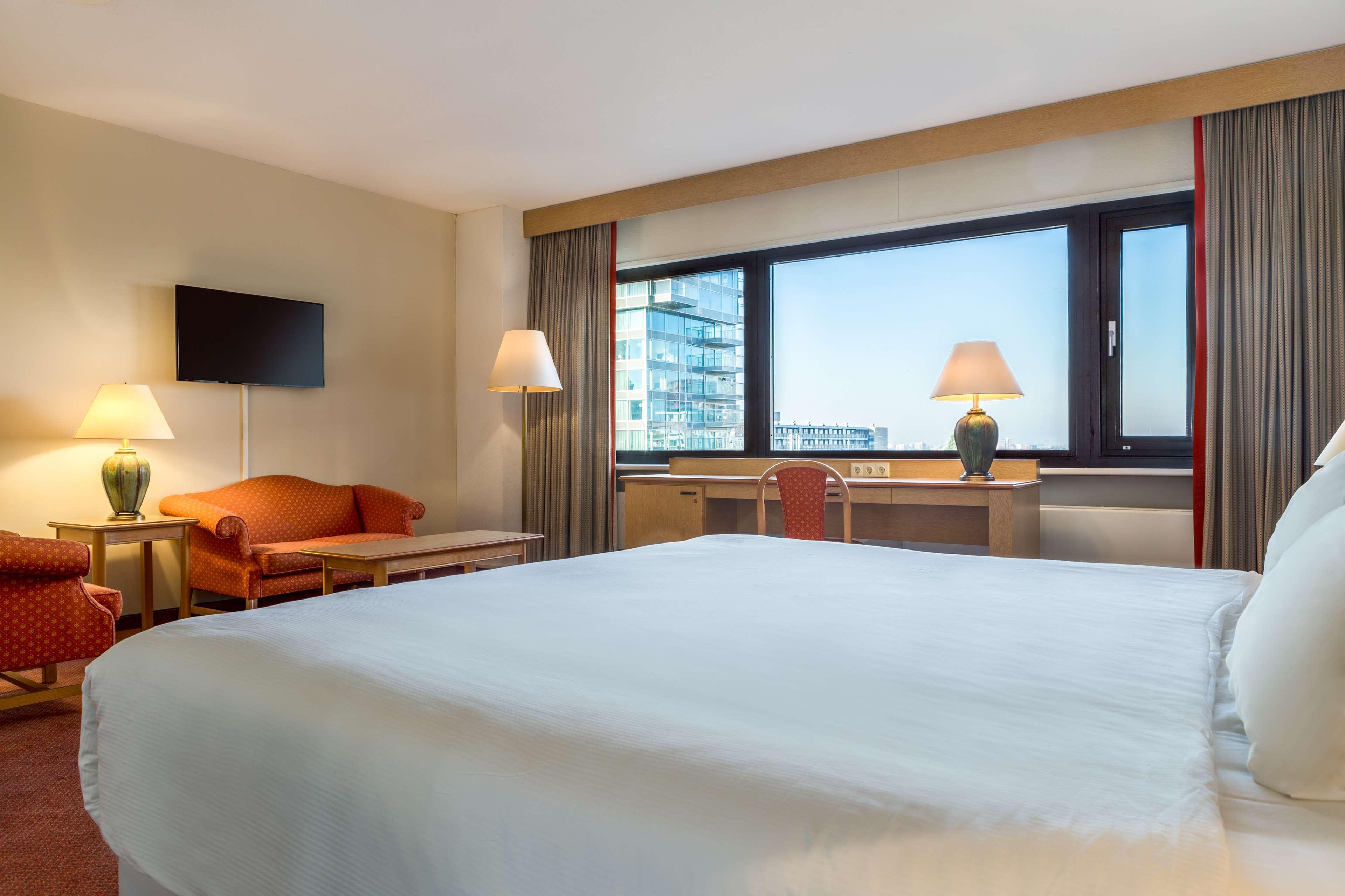 Nh Atlanta Hotel