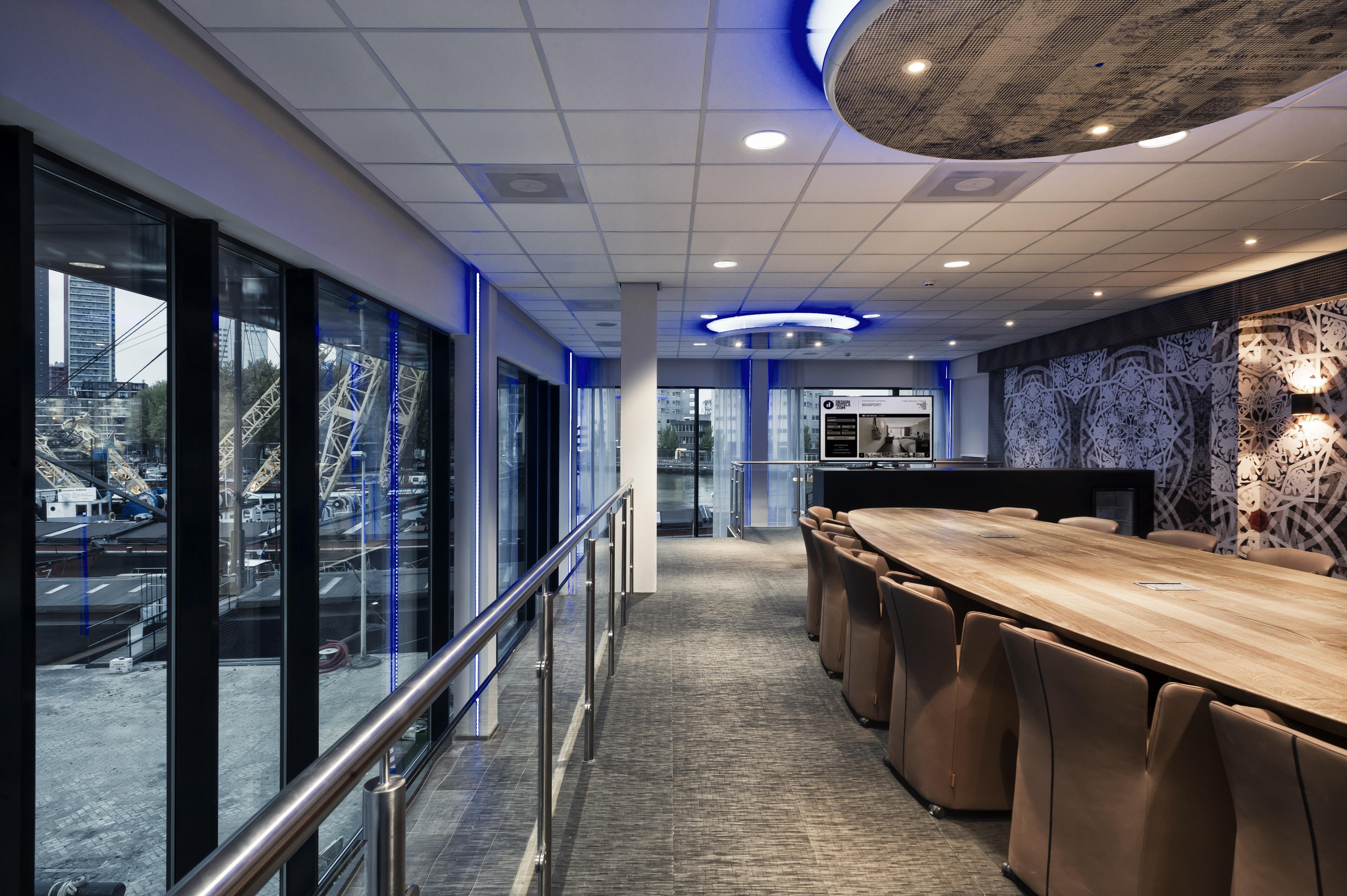 Mainport Design Hotel