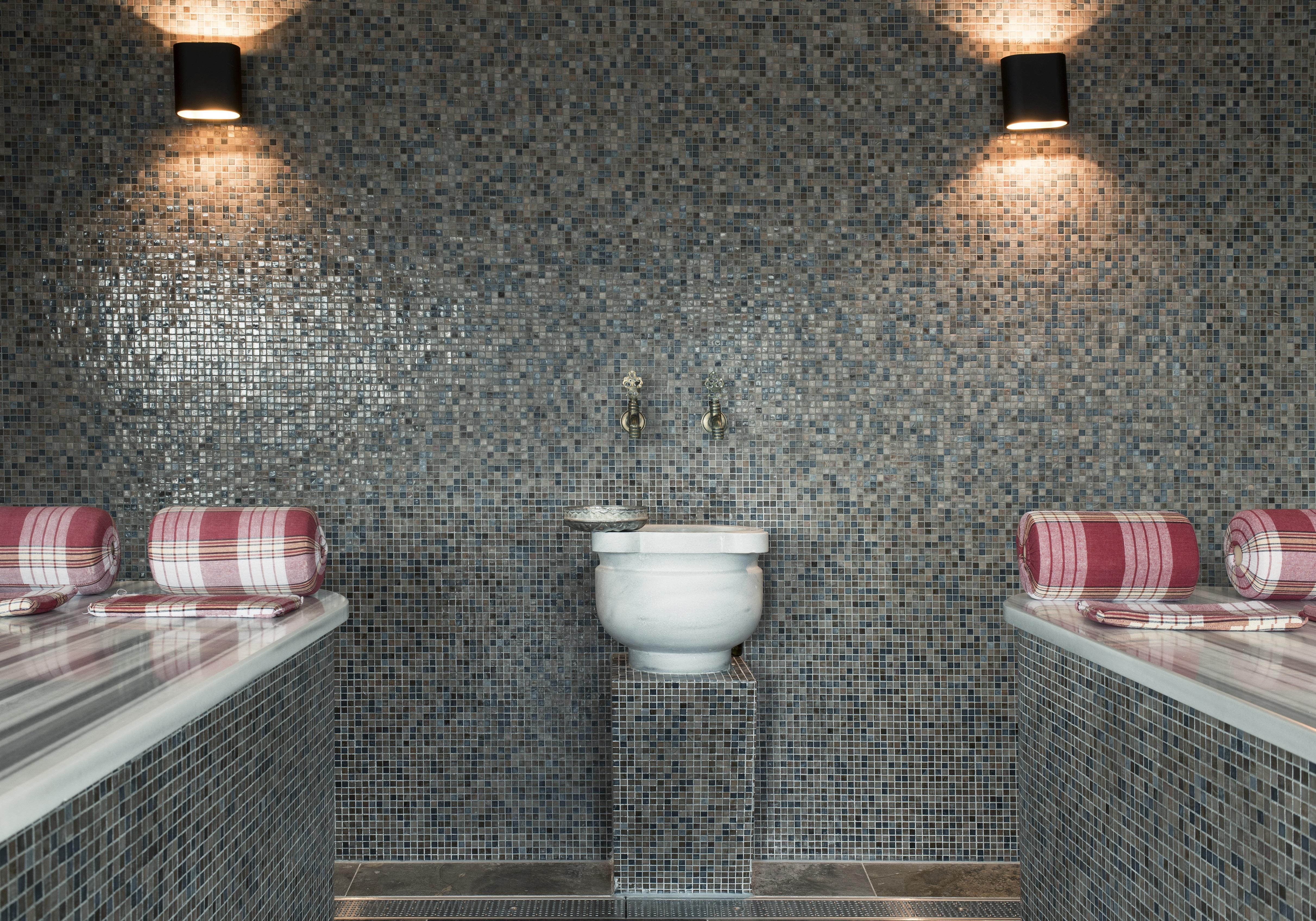 Mainport Design Hotel 5*