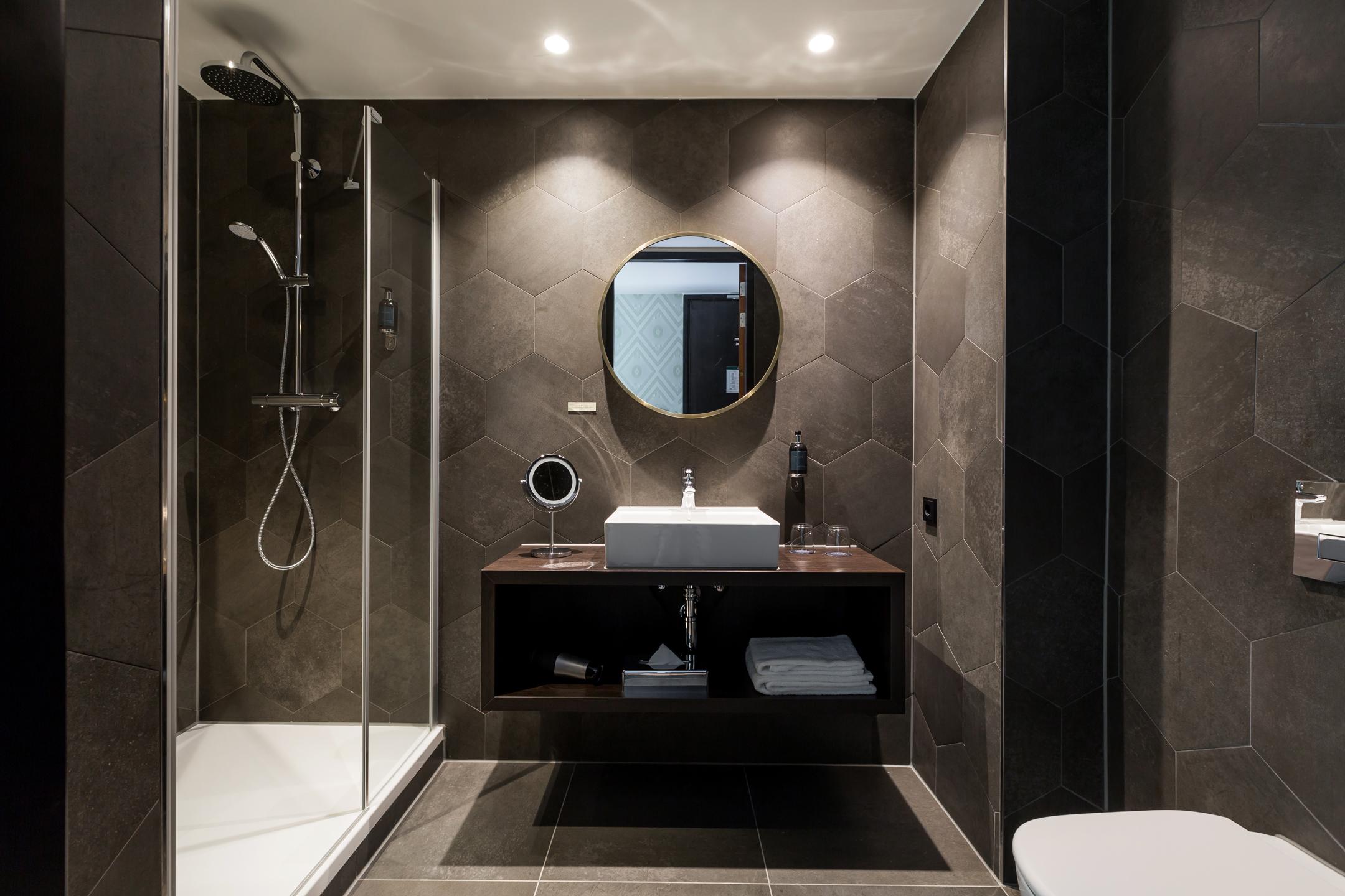 The Hotel 3*