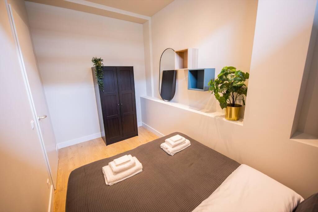 Delightful 2 Bedroom Serviced 54m2 -mst40d- * Rotterdam
