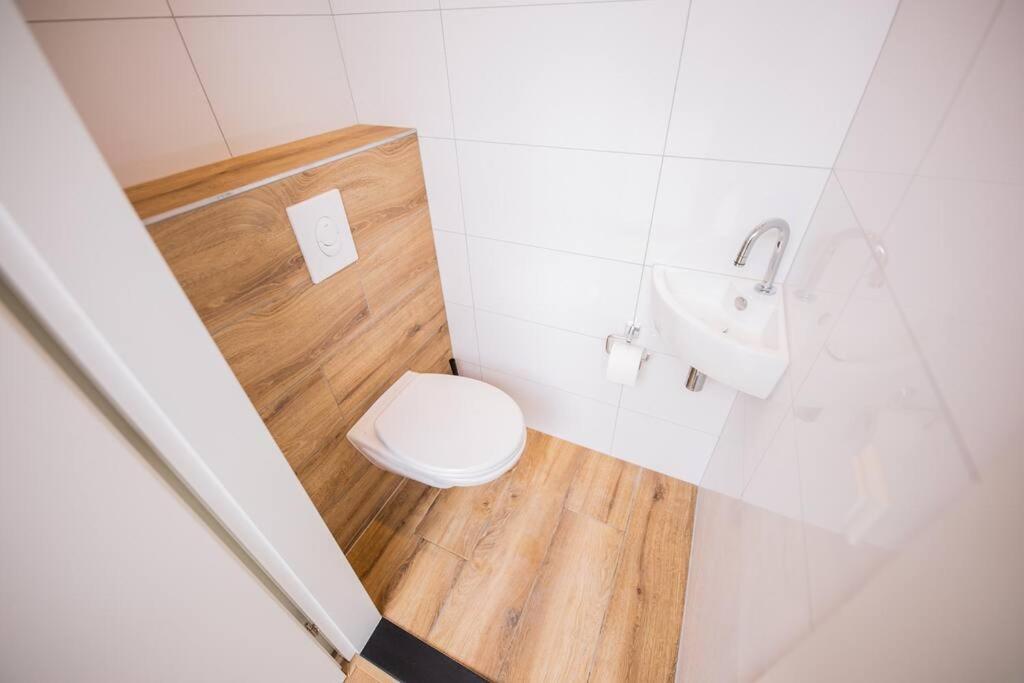 Delightful 2 Bedroom Serviced 54m2 -mst40d-