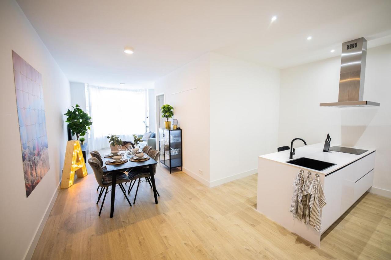 Admiringly 1 Bedroom Serviced 56m2 -nb306a- * Rotterdam