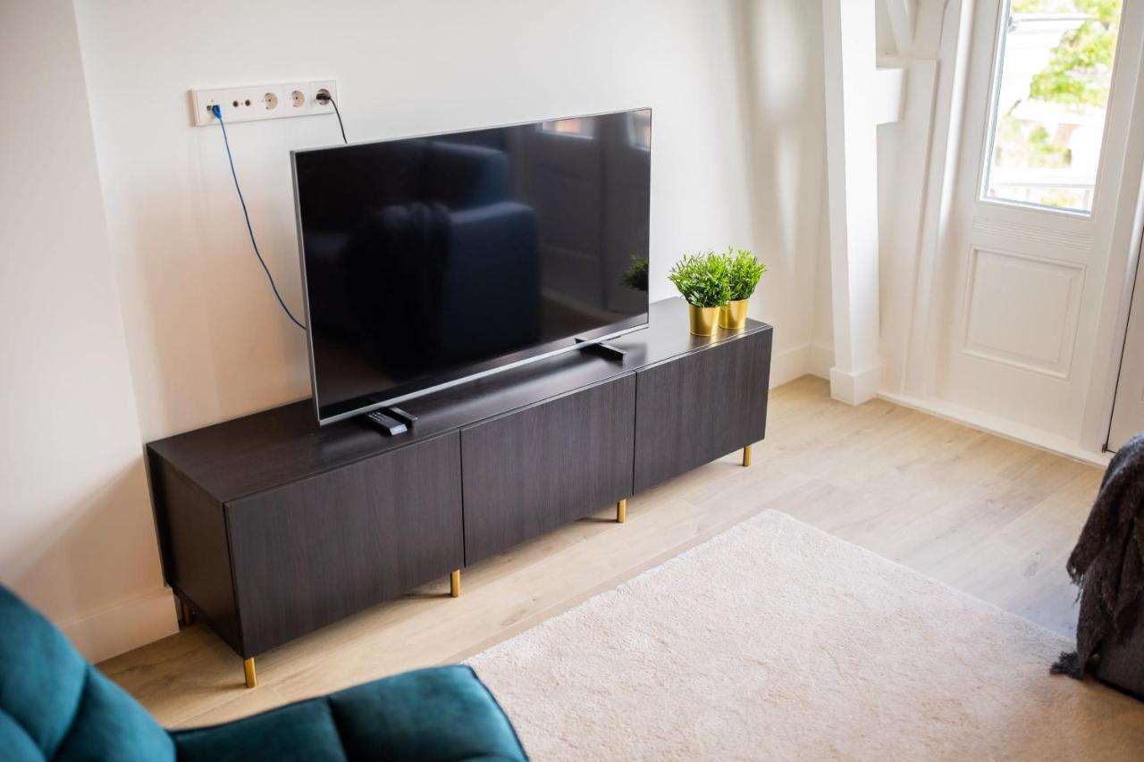 Happily 2 Bedroom Serviced 75m2 -nb306h- * Rotterdam