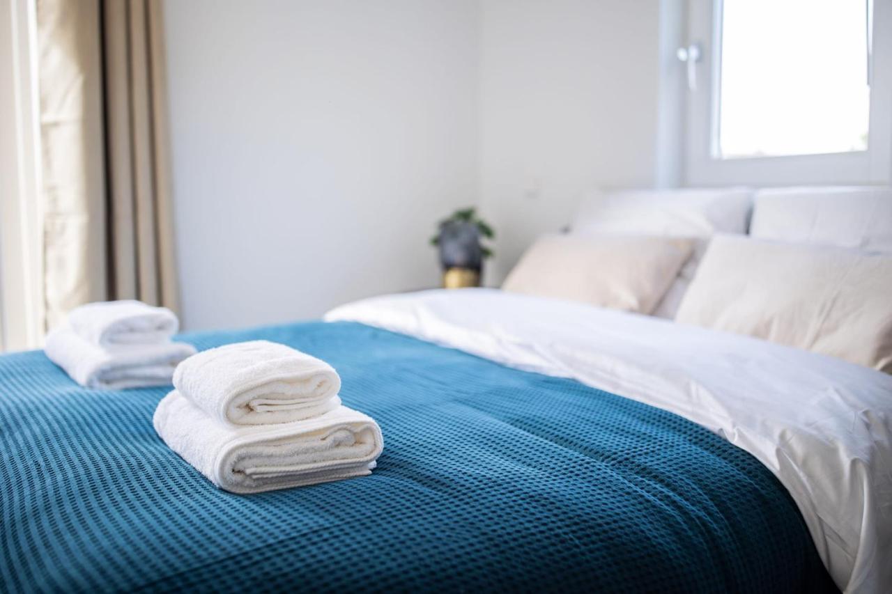 Happily 2 Bedroom Serviced 75m2 -nb306h- * Rotterdam