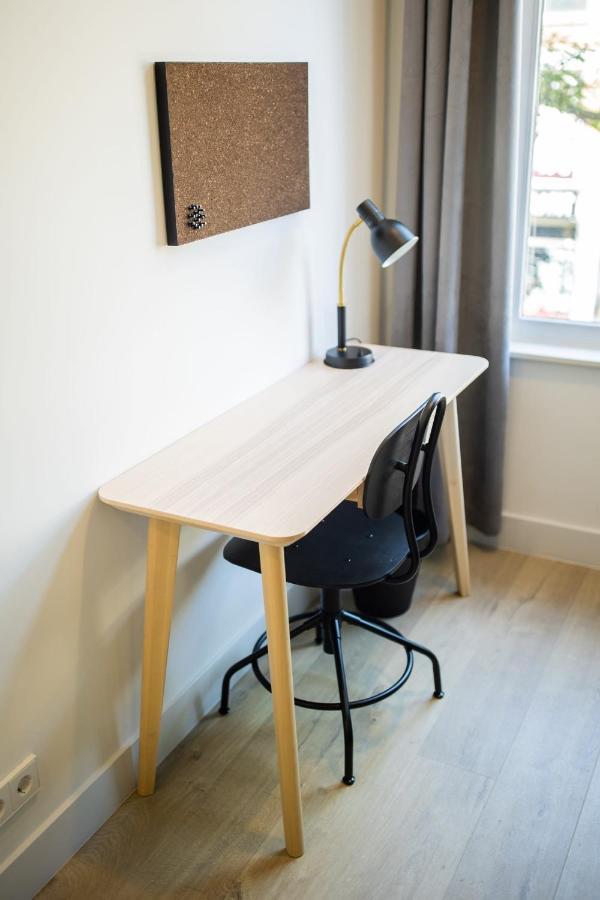 Admiringly 1 Bedroom Serviced 56m2 -nb306a- Rotterdam