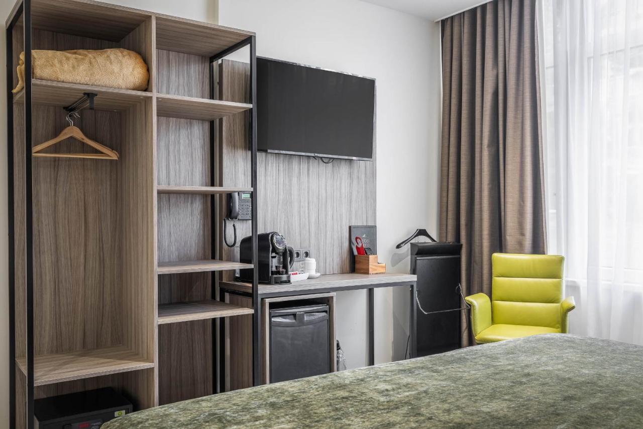 Milano 3*