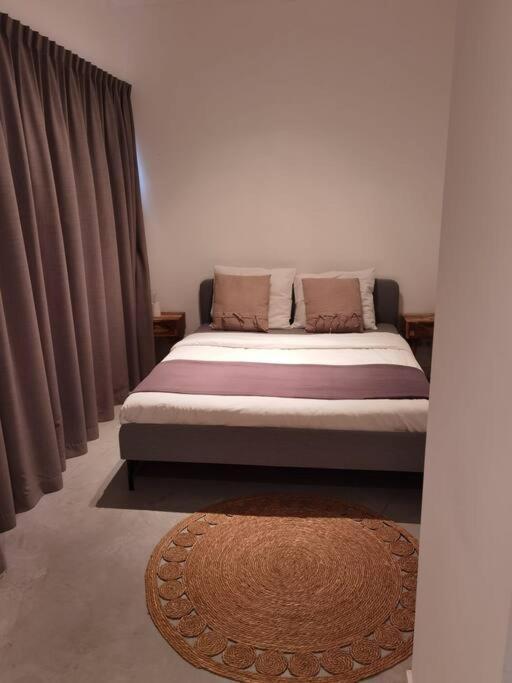 Lovely 2 Bedroom Serviced In