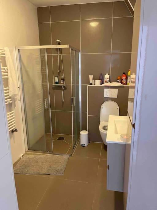 Private Double Bed Only With Balcony In Accommodatie bij particulieren