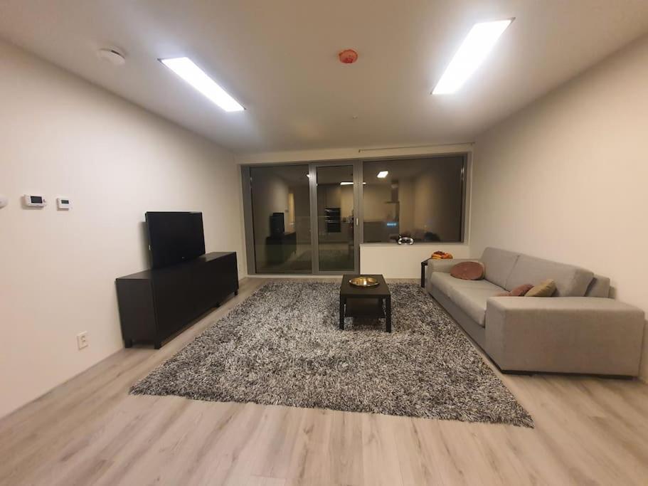 Cool Tower Apartment *