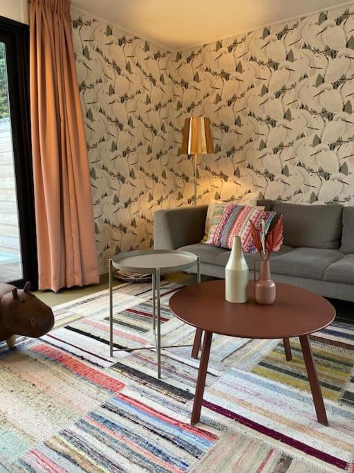 Unieke Woonark Met Privetuin En Free Parking. Appartement Rotterdam
