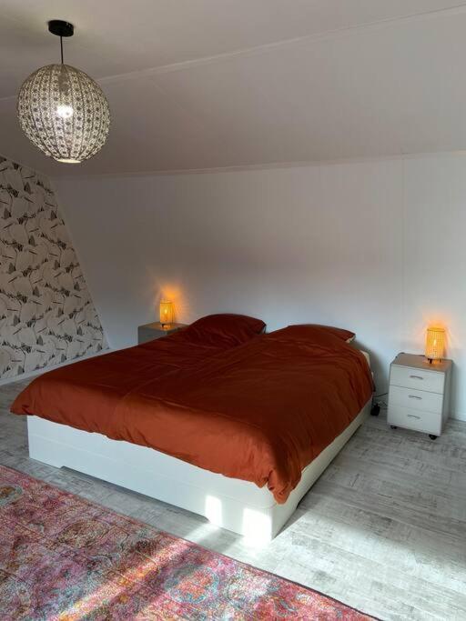 Appartement Unieke Woonark Met Privetuin En Free Parking. Rotterdam