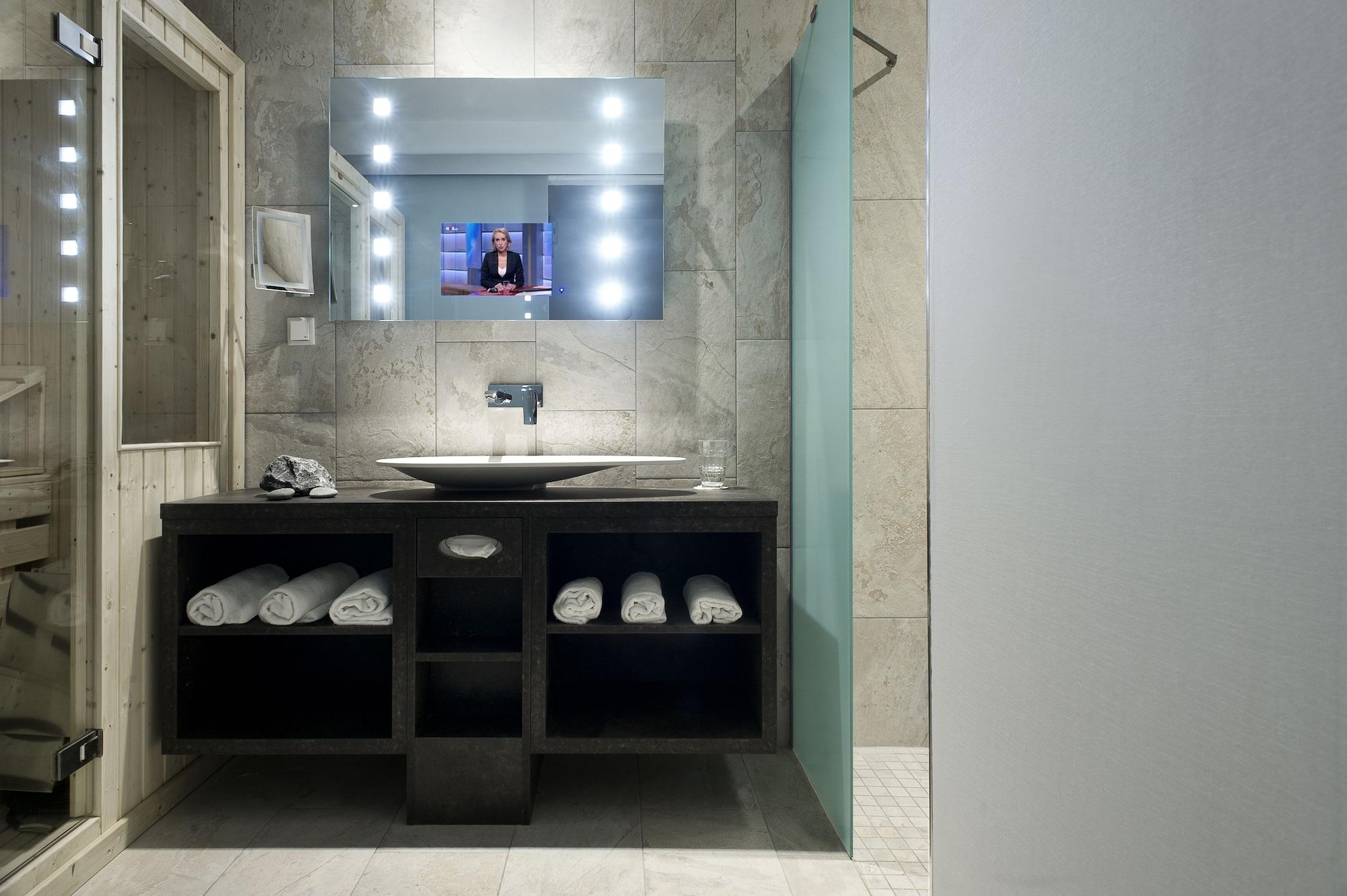 Mainport Design Hotel