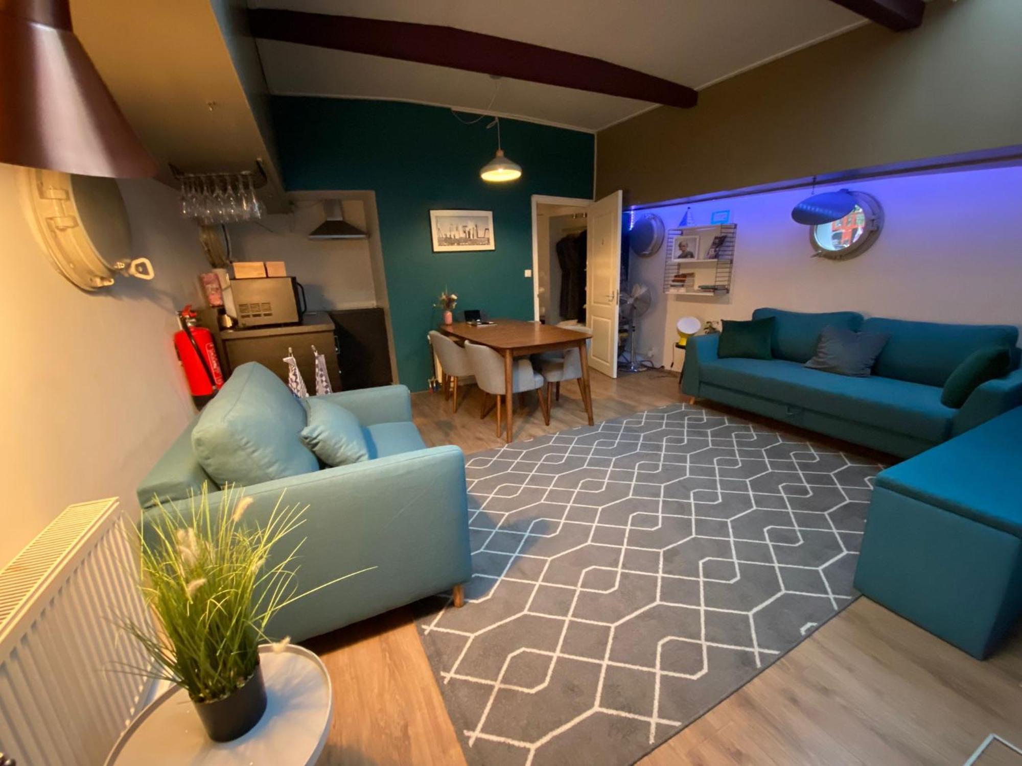 De Coaster & Aquarium Ponton *