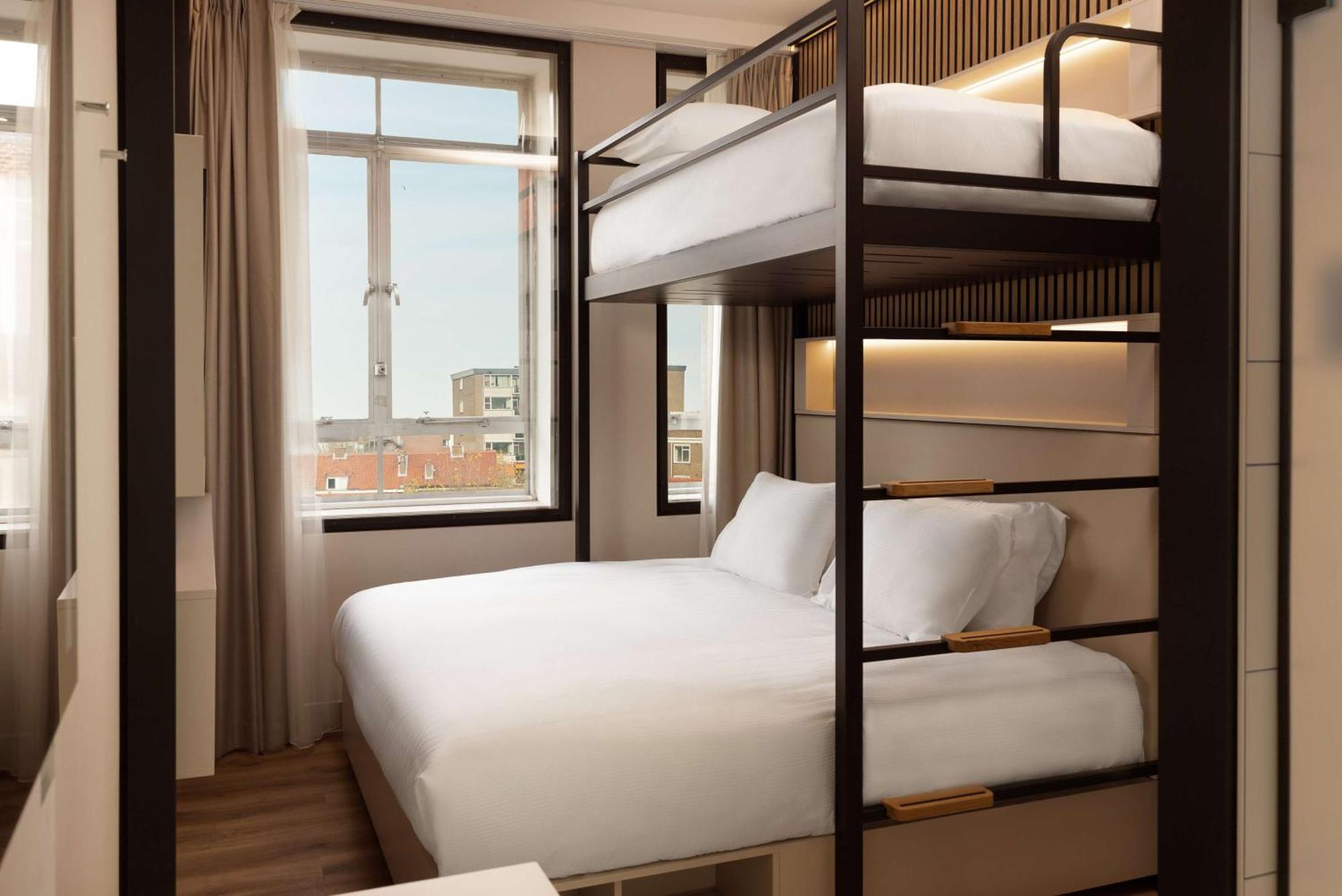 Hotel Motto By Hilton Blaak 4*