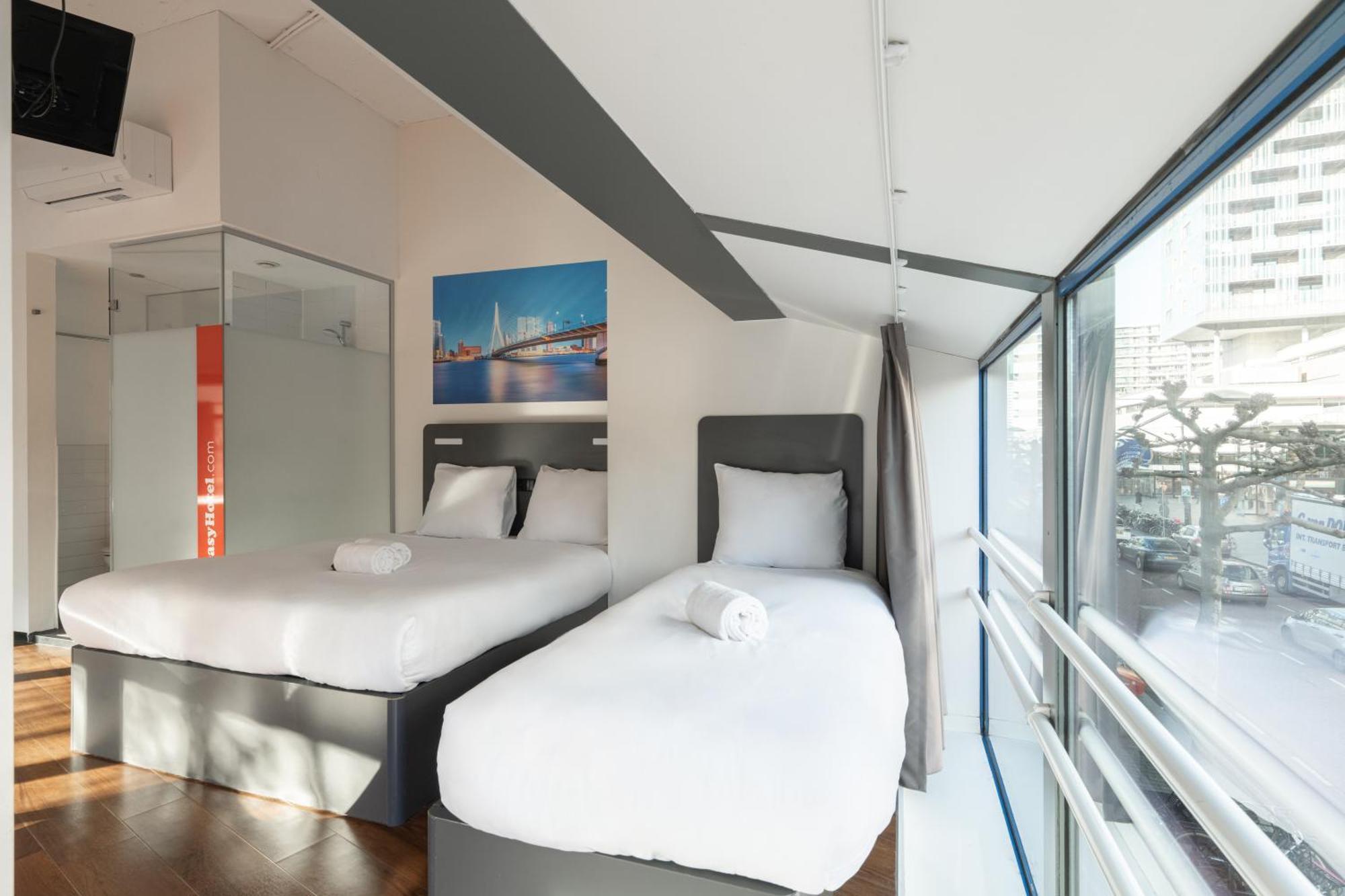 Easyhotel Centre Hotel 2*