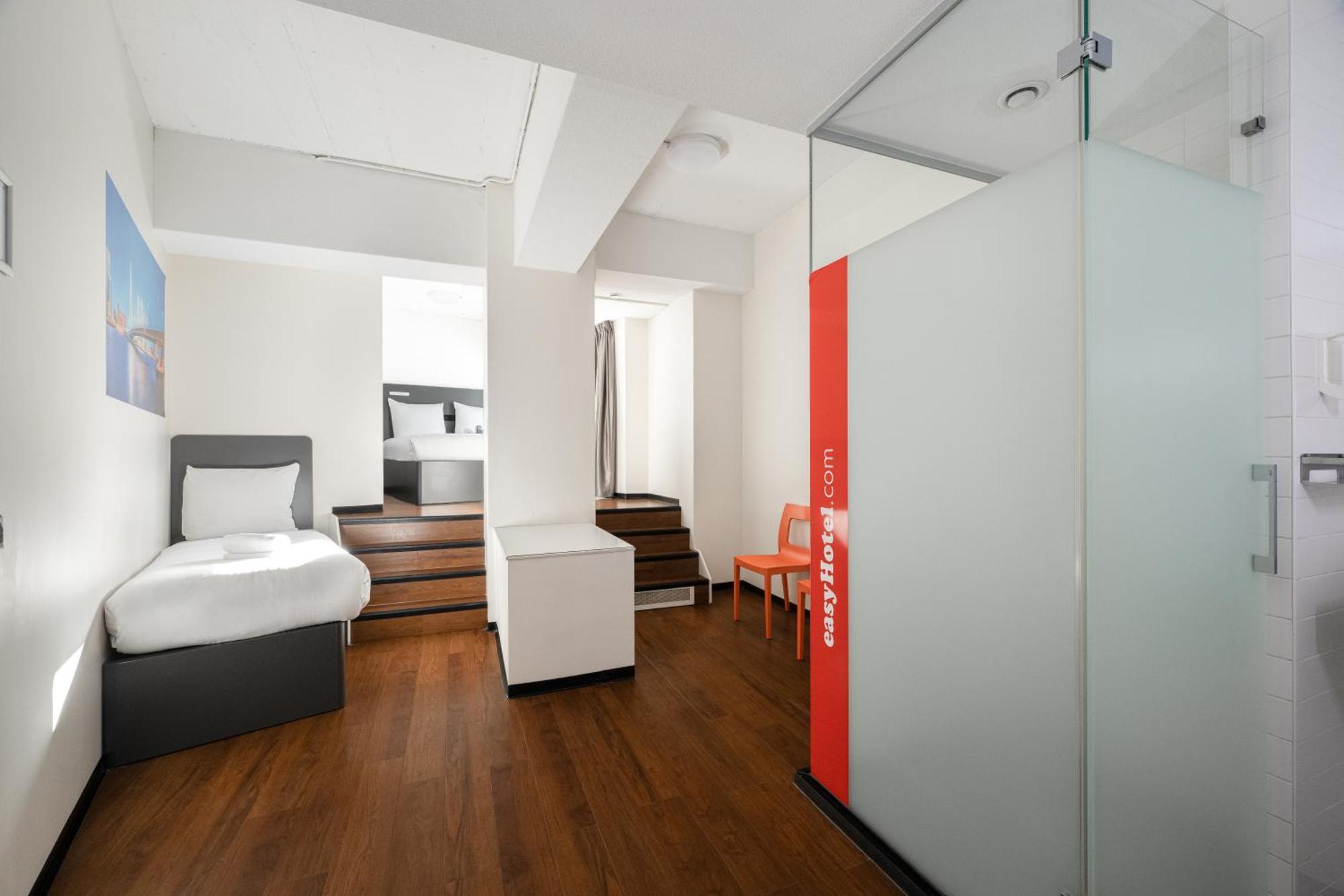 Hotel Easyhotel Centre 2*