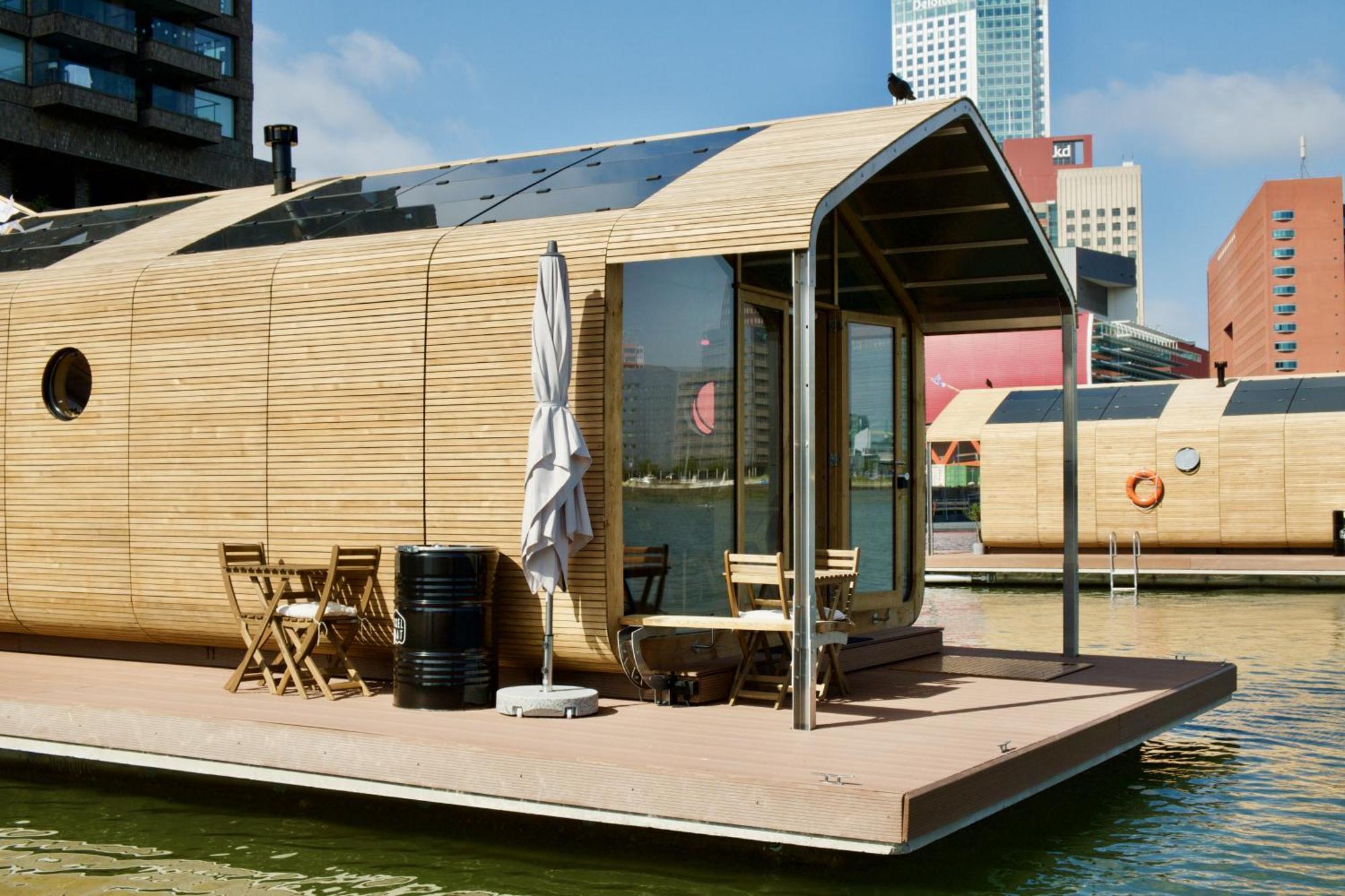 Wikkelboat Nr4 At Floating Rijnhaven * Rotterdam
